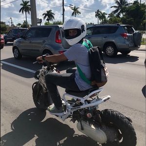 Meet your Posher, Christian